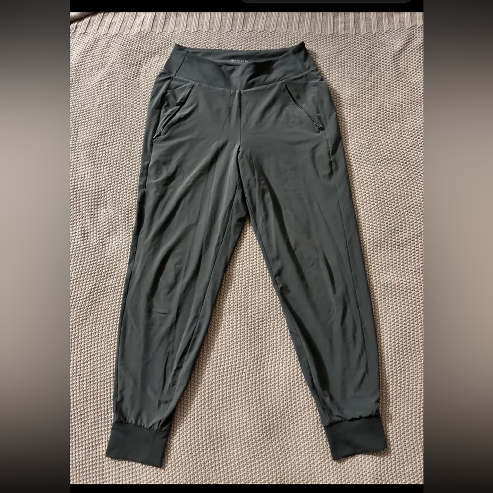 Athleta Women’s Lined Soho Jogger Pants Gray Stretch Activewear Pockets Sz 2